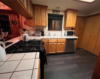 145 Pinon Place - Photo Thumbnail 6