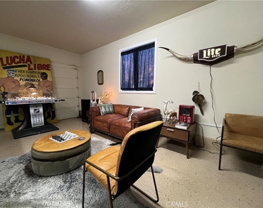 145 Pinon Place - Photo Thumbnail 3