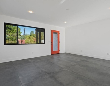 2600 N Chuperosa Road - Photo Thumbnail 16