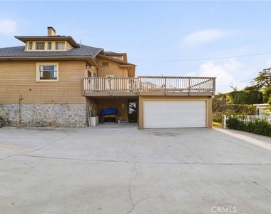1200 Cedar Avenue - Photo Thumbnail 44