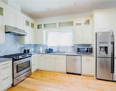 1275 W 23rd - Photo Thumbnail 13