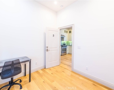 1275 W 23rd - Photo Thumbnail 26
