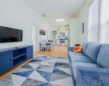 1275 W 23rd - Photo Thumbnail 7