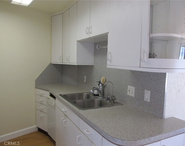 2035 4th Street - Photo Thumbnail 5