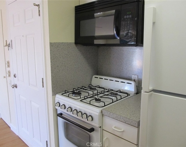 2035 4th Street - Photo Thumbnail 6
