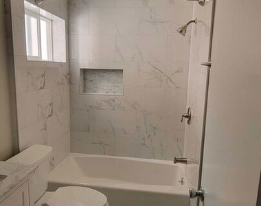 530 S Normandie Avenue - Photo Thumbnail 7