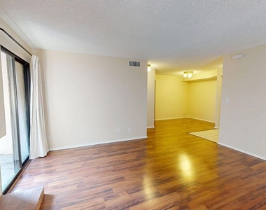 15215 Magnolia Boulevard - Photo Thumbnail 2