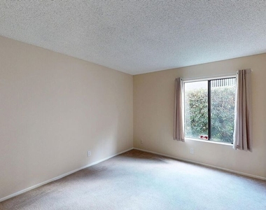 15215 Magnolia Boulevard - Photo Thumbnail 6