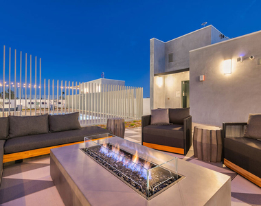 5801 Camerford Avenue - Photo Thumbnail 24