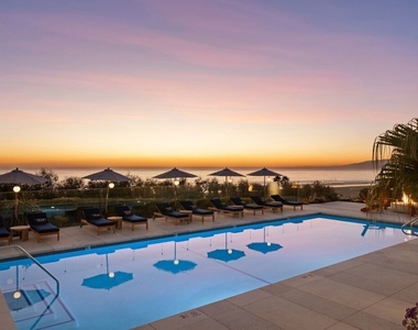 101 Ocean Avenue - Photo Thumbnail 24