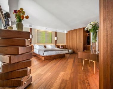 101 Ocean Avenue - Photo Thumbnail 7