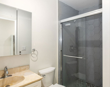 601 W 49th Street - Photo Thumbnail 13