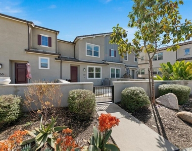 1257 Calle Datura - Photo Thumbnail 11
