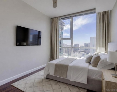 300 W Beech St - Photo Thumbnail 10