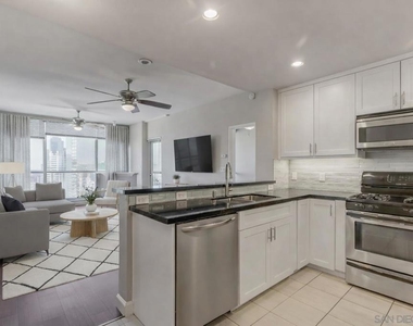 300 W Beech St - Photo Thumbnail 7