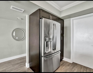 300 Croton Avenue - Photo Thumbnail 7