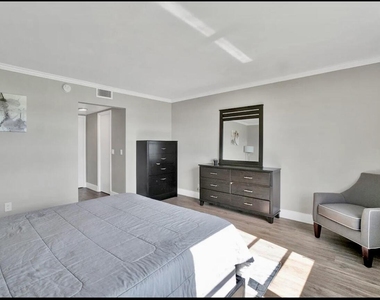 300 Croton Avenue - Photo Thumbnail 10