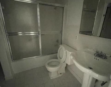 66 Easthampton C - Photo Thumbnail 12