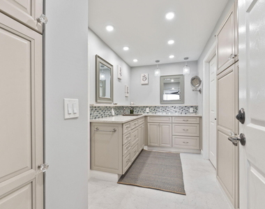 9600 S Ocean Drive - Photo Thumbnail 30