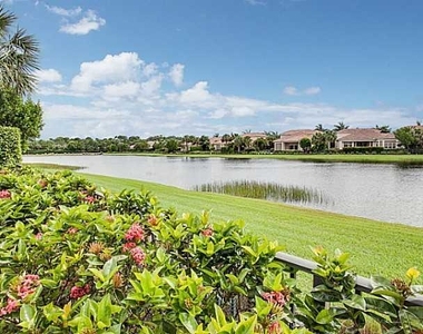 114 Tranquilla Drive - Photo Thumbnail 12