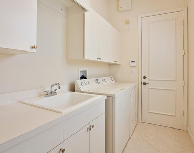 206 Porto Vecchio Way - Photo Thumbnail 17