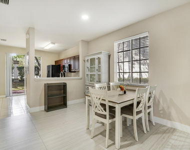 4170 Napoli Lake Drive - Photo Thumbnail 8