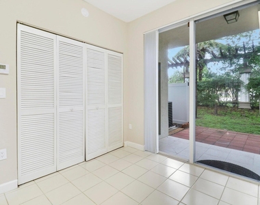 4170 Napoli Lake Drive - Photo Thumbnail 7