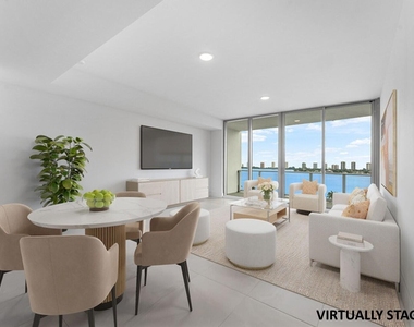 220 Lake Shore Drive - Photo Thumbnail 3