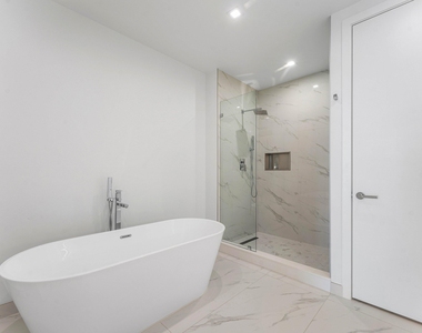 220 Lake Shore Drive - Photo Thumbnail 22
