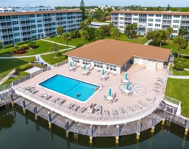 2525 Florida Boulevard - Photo Thumbnail 23