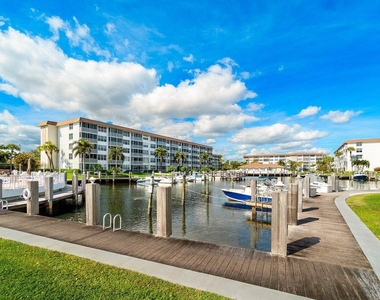 2525 Florida Boulevard - Photo Thumbnail 20