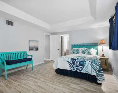 2525 Florida Boulevard - Photo Thumbnail 8