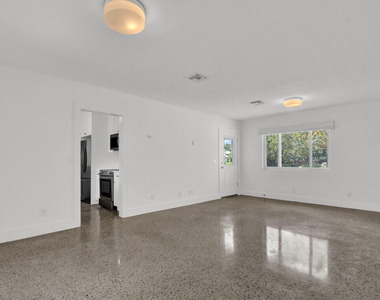 601 Paulina Road - Photo Thumbnail 8
