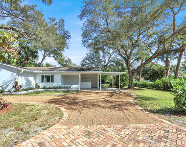601 Paulina Road - Photo Thumbnail 2