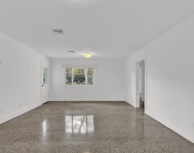 601 Paulina Road - Photo Thumbnail 10