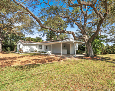 601 Paulina Road - Photo Thumbnail 4