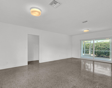 601 Paulina Road - Photo Thumbnail 6