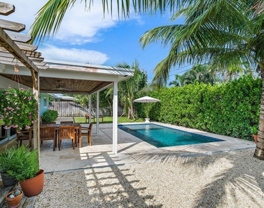 356 Mars Avenue - Photo Thumbnail 7