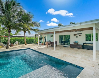 356 Mars Avenue - Photo Thumbnail 5