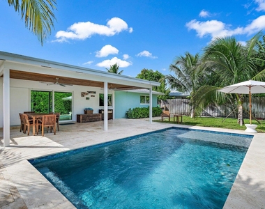 356 Mars Avenue - Photo Thumbnail 8