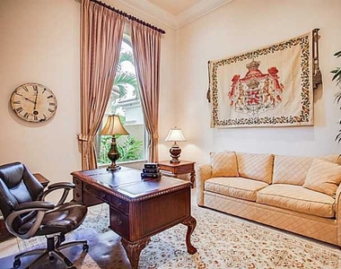120 Viera Drive - Photo Thumbnail 5