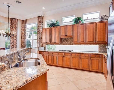 120 Viera Drive - Photo Thumbnail 4