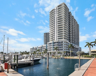 220 Lake Shore Drive - Photo Thumbnail 47
