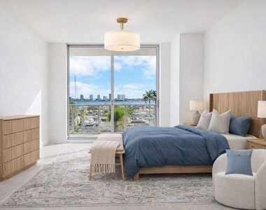220 Lake Shore Drive - Photo Thumbnail 18
