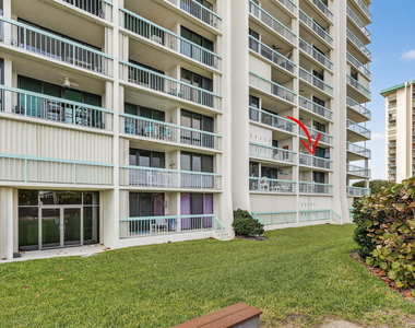 9940 S Ocean Drive - Photo Thumbnail 5