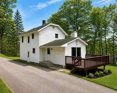 12 Old Turnpike Road - Photo Thumbnail 2