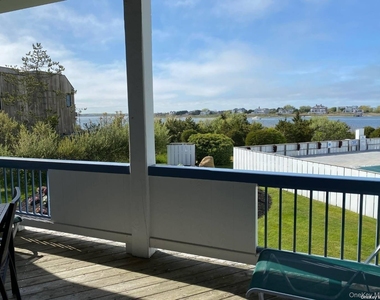 260 Dune Road - Photo Thumbnail 1