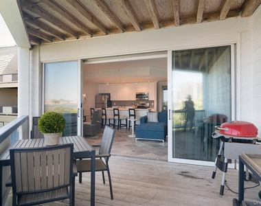260 Dune Road - Photo Thumbnail 4