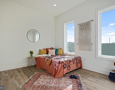 1822 N Front Street - Photo Thumbnail 14
