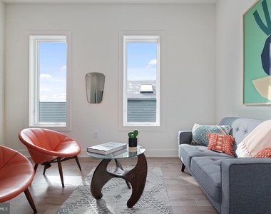 1822 N Front Street - Photo Thumbnail 11